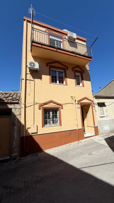 Einfamilienhaus in Bisacquino