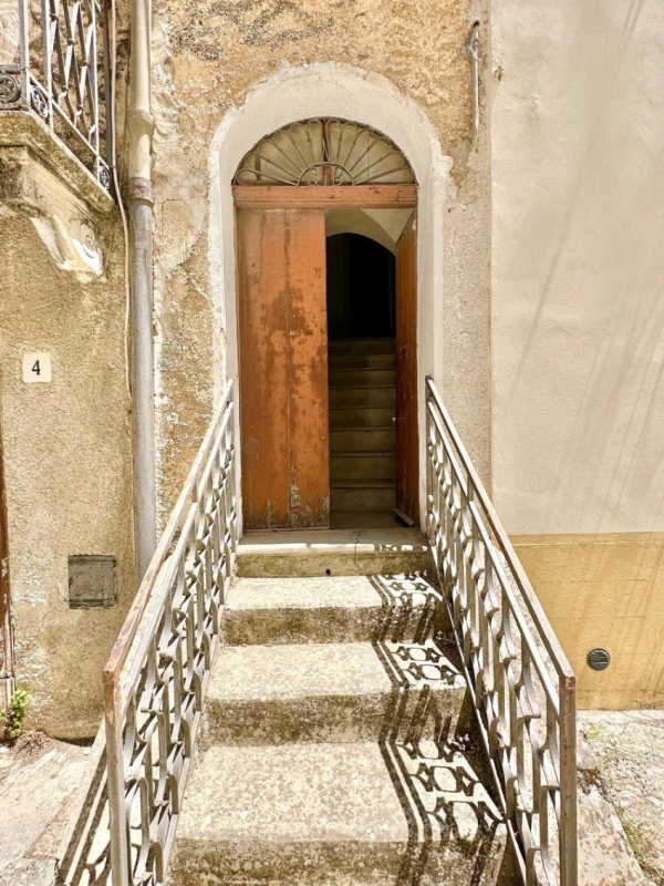 Casa independiente en Palazzo Adriano
