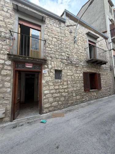 Casa indipendente a Bisacquino