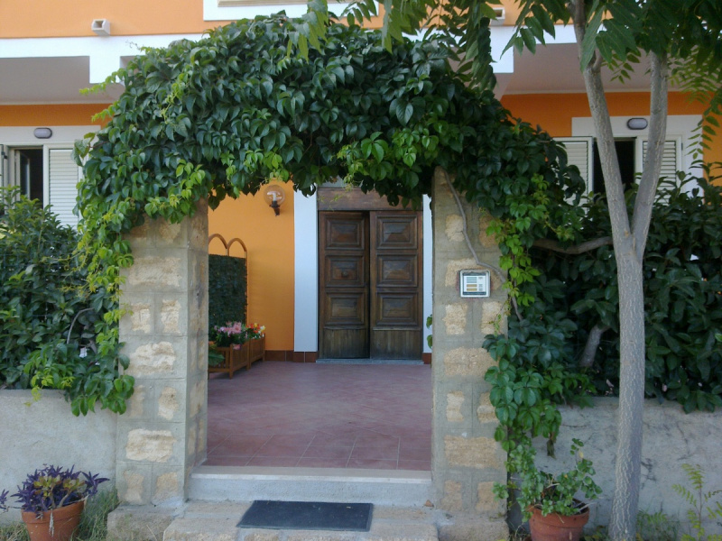 Многоквартирный дом в Изола-ди-Капо-Риццуто