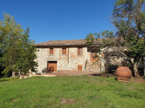 Farmhouse in Guardea