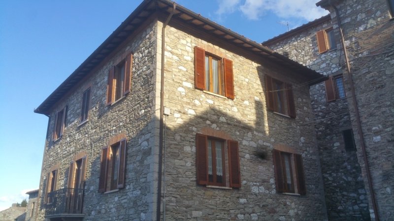 Casa geminada em Montecchio