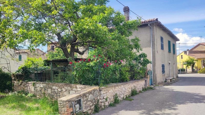 Semi-detached house in Guardea