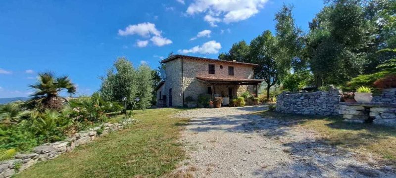 Klein huisje op het platteland in Poggio Moiano