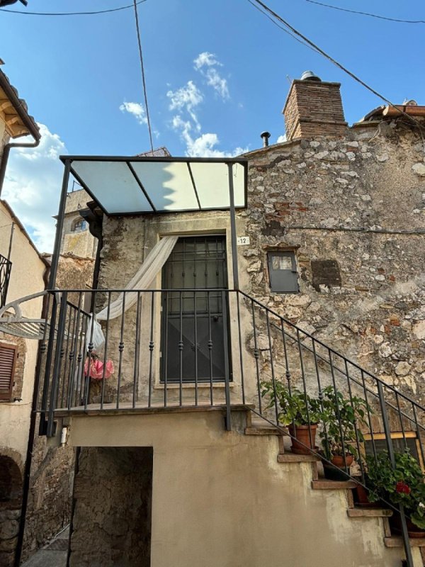 Casa geminada em Lugnano in Teverina