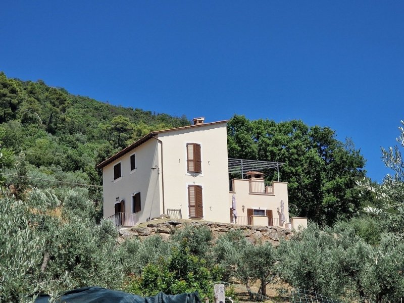 Villa in Lugnano in Teverina