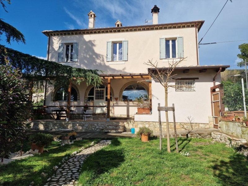 Casa en Lugnano in Teverina