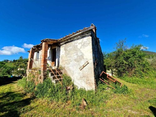 Отдельно стоящий дом в Амелиа