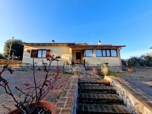 Villa en Amelia