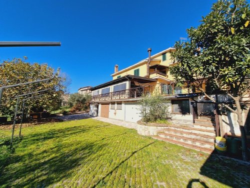 Villa en Avigliano Umbro