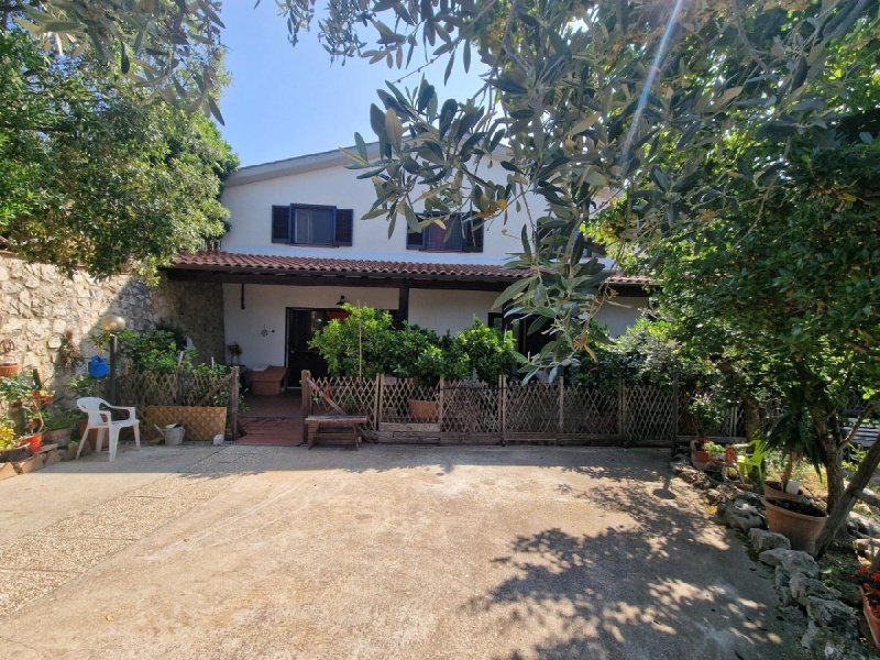 Casa en Lugnano in Teverina