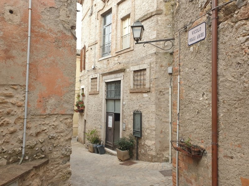 卢尼亚诺-因泰韦里纳公寓