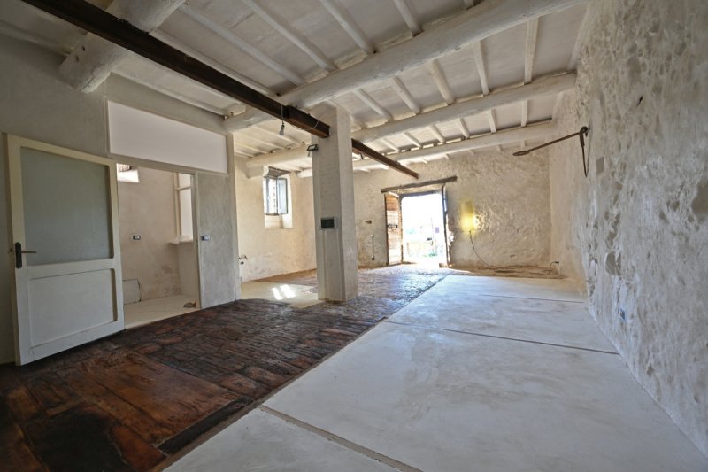 瓜尔代亚半独立房屋