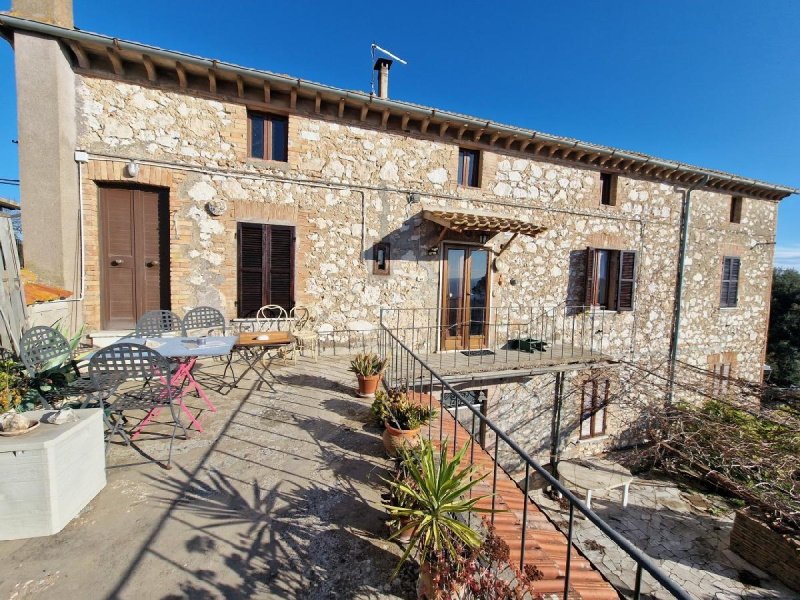 Casa geminada em Amelia