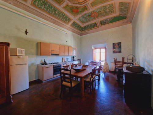 Apartamento em Amelia