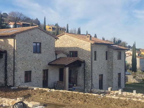 Maison mitoyenne à Avigliano Umbro