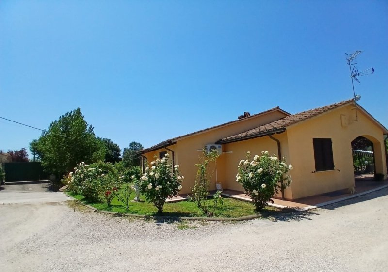 Villa in Amelia