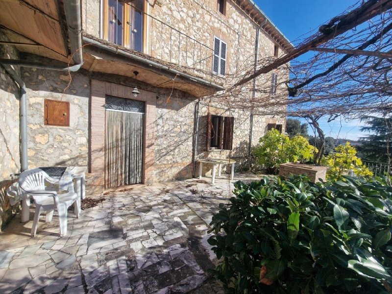 Casa semi indipendente a Amelia