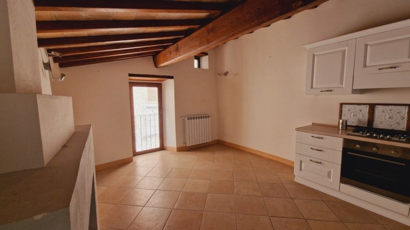 Teto/Chão em Lugnano in Teverina