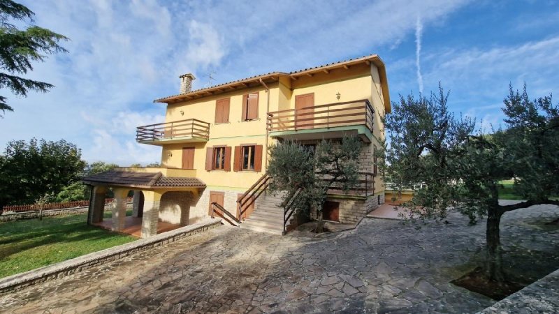 Villa in Guardea
