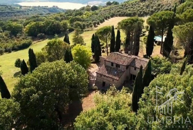 Ferme à Baschi