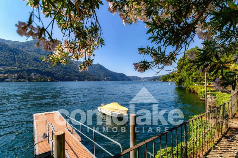 Apartamento en Carate Urio