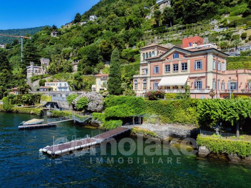 Apartamento em Carate Urio