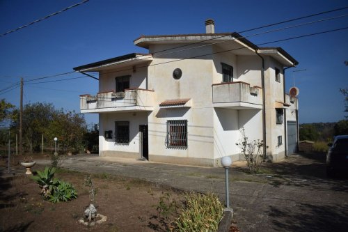 Villa a Ricadi
