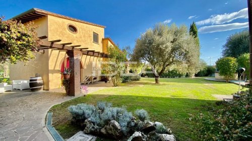 Lantställe i Castelfranco di Sotto