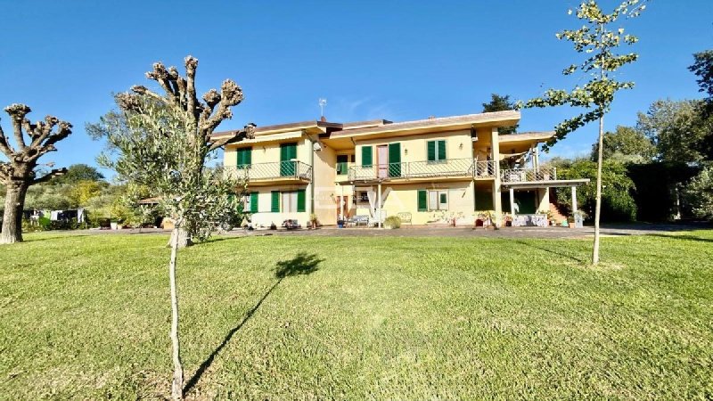 Moradia em Montecarlo