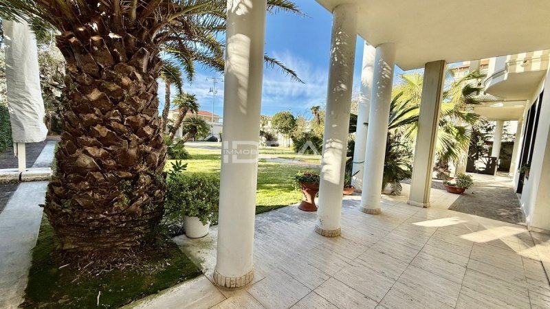 Квартира в Виареджо