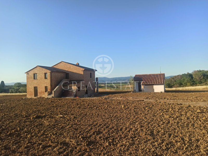 Klein huisje op het platteland in Castiglione del Lago