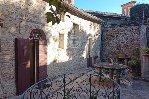Historic apartment in Panicale