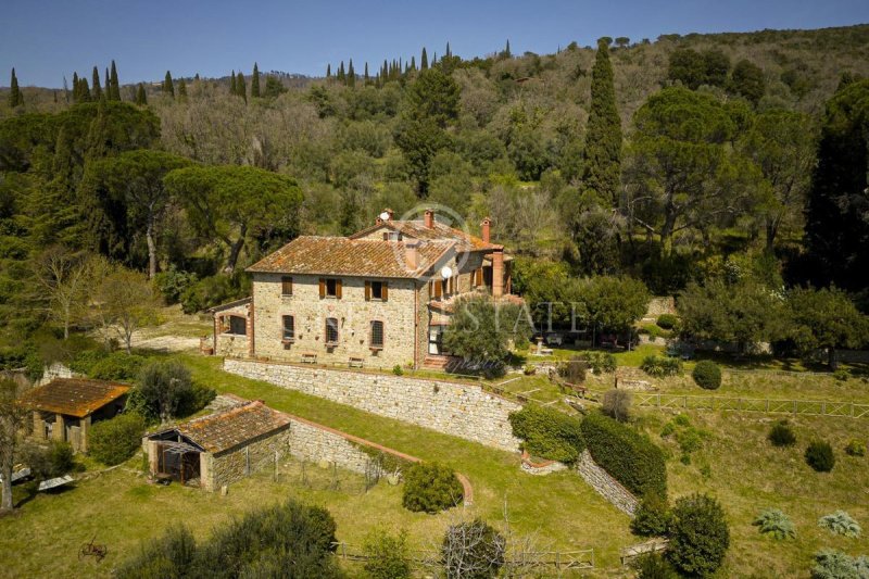 Klein huisje op het platteland in Passignano sul Trasimeno