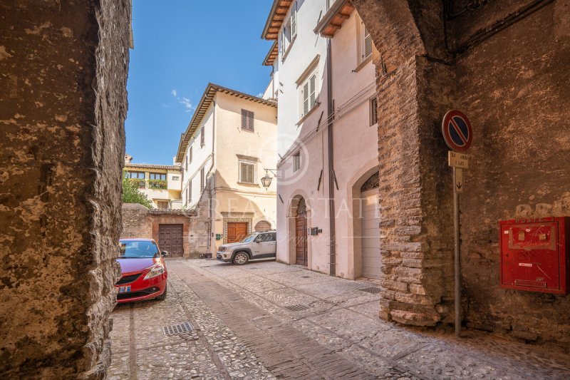 Apartamento histórico en Spoleto