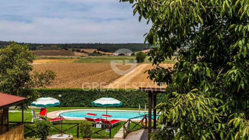 Klein huisje op het platteland in Manciano