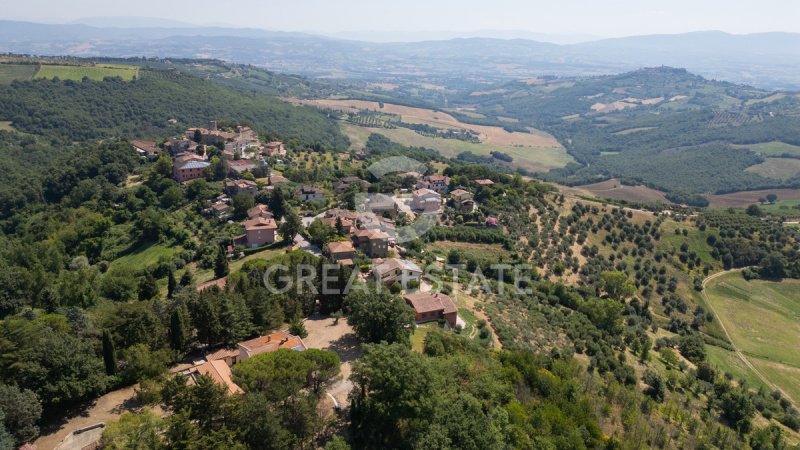 Farmhouse in San Venanzo