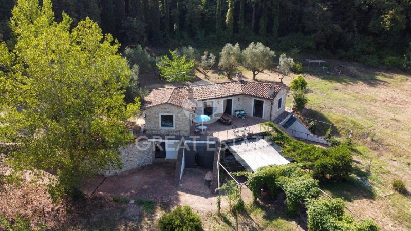 Ferme à Todi