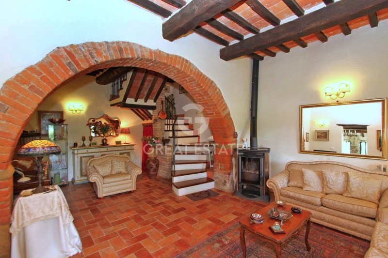 Klein huisje op het platteland in Passignano sul Trasimeno