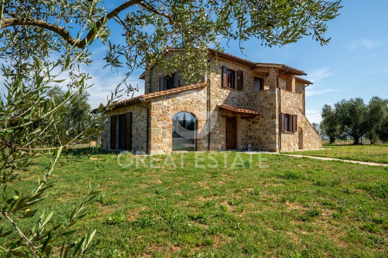 Ferme à Paciano