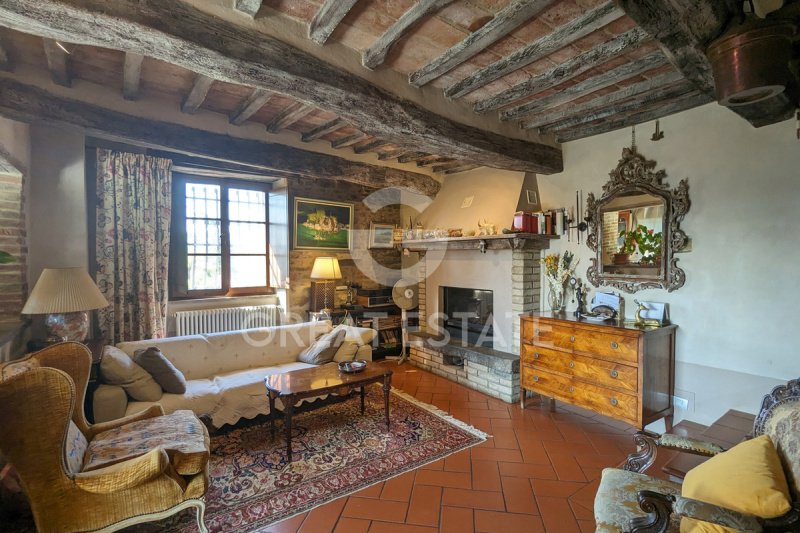 特拉西梅诺湖畔帕西尼亚诺农舍