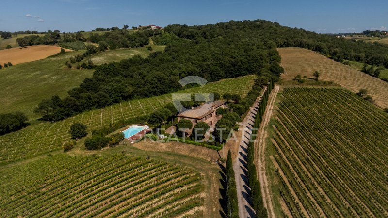 Klein huisje op het platteland in Montepulciano