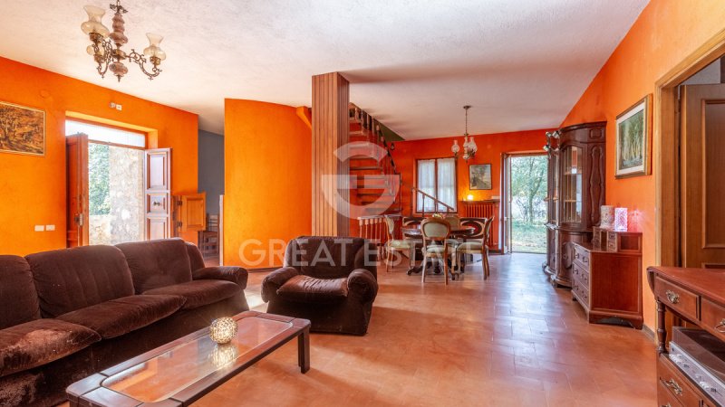 克利通诺河畔坎佩洛农舍