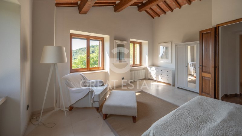 Klein huisje op het platteland in Narni