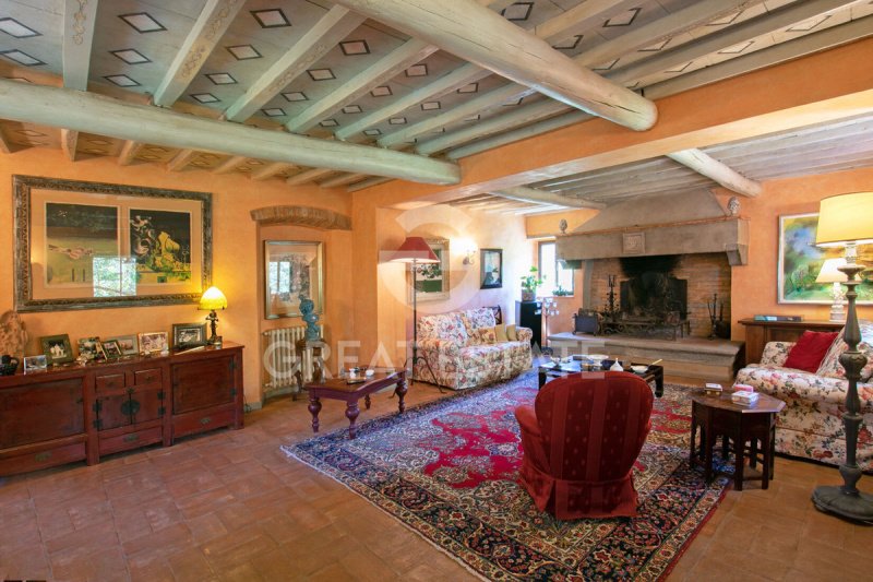 Отдельно стоящий дом в Руфина