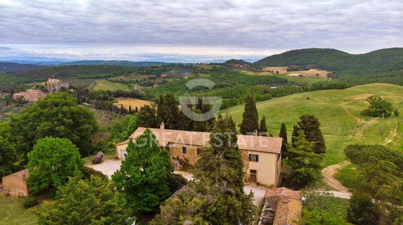 Отдельно стоящий дом в Монтальчино