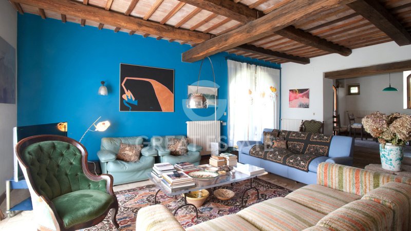 Klein huisje op het platteland in Trevi