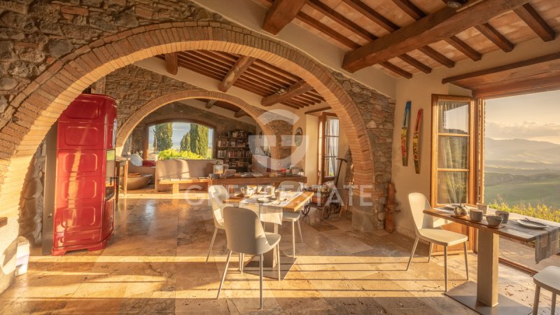 Отдельно стоящий дом в Радикофани