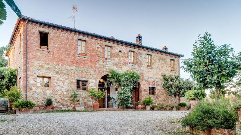 Casolare a Foiano della Chiana