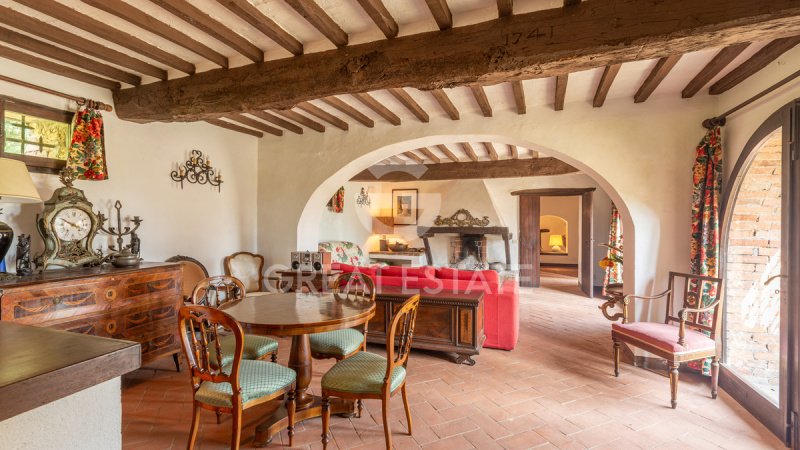 Отдельно стоящий дом в Монтериджони